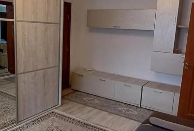 Ofer spre inchiriere apartament cu 2 camere, confort I, mobilat ?i utilat, in zona Astra Orizont3000 - 6