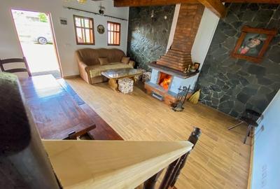 Casă individuală cu 2 camere cu Canalizare în Central - 8