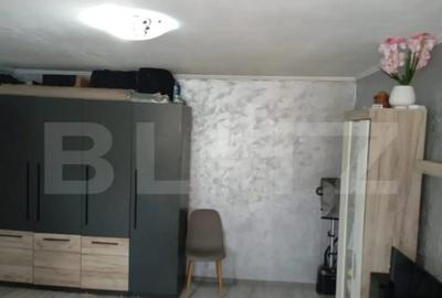 Apartament cu 2 camere semidecomandat în Micro 4 - 1