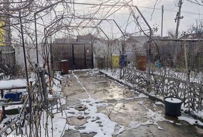 Casă cu 3 camere cu Teren 347 Mp în Central