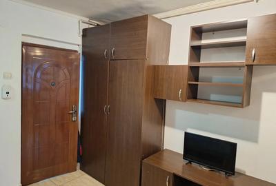 Inchiriez doua garsoniere in acela?i bloc linga Mega Mall Pantelimon si la straini - 6