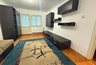 Apartament cu 3 camere decomandat în Girocului - 2