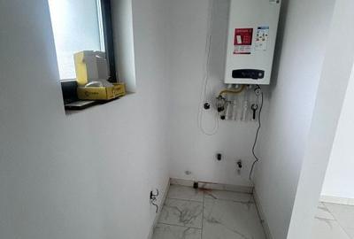 Casă cu Teren 5.5 Mp în Groși - 8