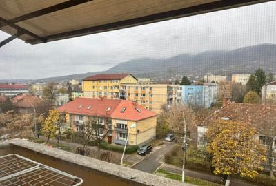 Apartament 2 camere, 46.60 mp, zona Independentei - 2