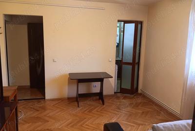 Vand ap cu 2 camere in cartierul rovinari - 7