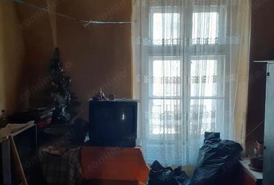 Apartament cu 2 camere semidecomandat în P-ța Unirii