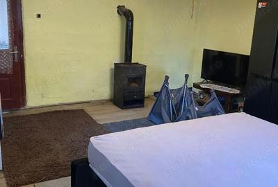 Casă cu Teren 900 Mp în Bixad - 1