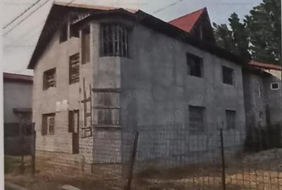 Casă cu Teren 269 Mp în Brăilița - 1