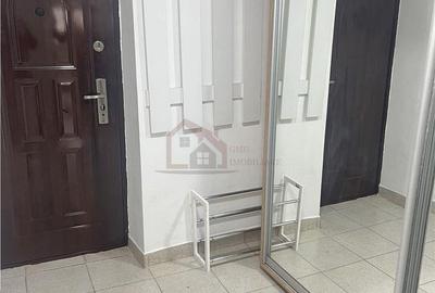 Garsonieră decomandată, mobilată în Tei - 7