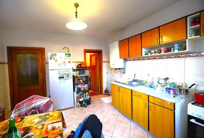 Casa spatioasa in Brasov, ideala sediu de firma sau pentru o familie numeroasa - 3