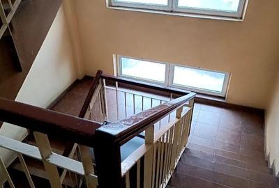 Spatii birouri de inchiriat - 350 m Metrou 1 Decembrie 1918 - 12