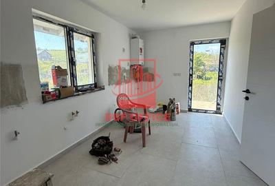 Casă cu 3 camere decomandat cu Teren 300 Mp în Bârnova - 9