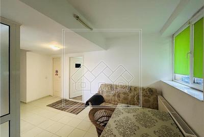 Apartament cu 3 camere decomandat în Ștrand - 14