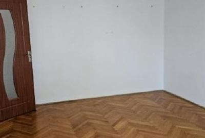 Apartament cu 3 camere decomandat în Titan - 5