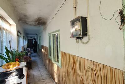 Casă cu 4 camere cu Canalizare în Central - 6