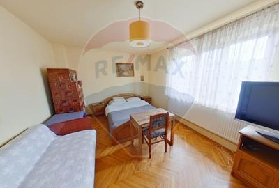 Casă individuală cu 4 camere cu Canalizare în Central - 12