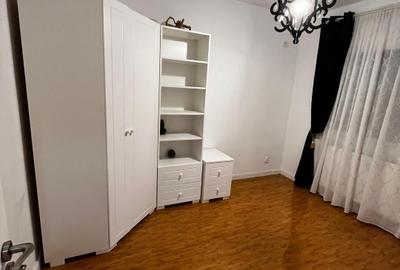 De Vânzare: Apartamentla curte,  3 Camere - 10