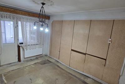 Apartament cu 3 camere decomandat în Exterior Vest - 2