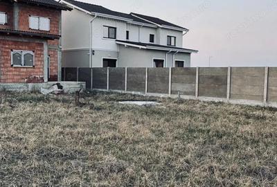 Casă cu 7 camere cu Teren 357 Mp în Moșnița Nouă