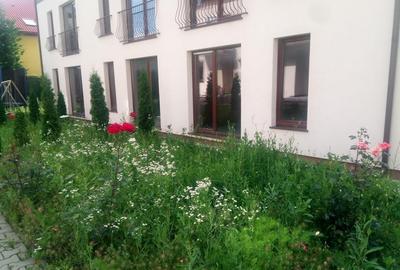 Triplex 5 camere in Europa, 119 mp utili, teren 220 mp - 3