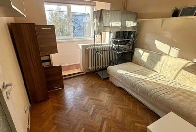 Apartament cu 4 camere decomandat în Gheorgheni