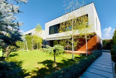 Casă individuală cu 6 camere cu Canalizare în Tunari - 1