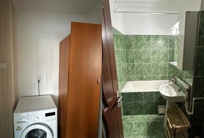 Apartament cu 3 camere semidecomandat în Central - 3