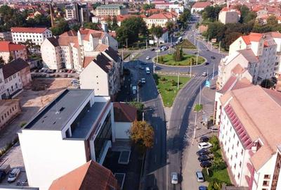 Birou, de 1,300 mp, în Ultracentral - 2