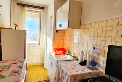 Apartament 4 camere decomandat,etaj 2,Ultracentral,zona Winmark-Petrodava - 11