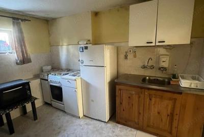 Apartament cu 2 camere semidecomandat în Militari
