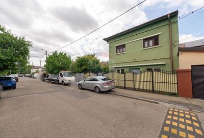 Casă individuală cu 7 camere cu Teren 1052 Mp în Industriilor - 2