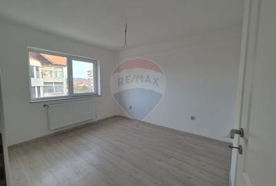 Apartament cu 3 camere decomandat în Kogălniceanu - 11