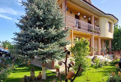 Casă cu 5 camere cu Teren 576 Mp în Roman - 5