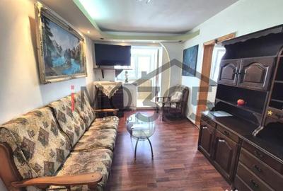 Apartament cu 3 camere semidecomandat în Craiovei