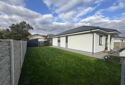 Casă individuală cu 3 camere cu Canalizare în Exterior Vest - 1