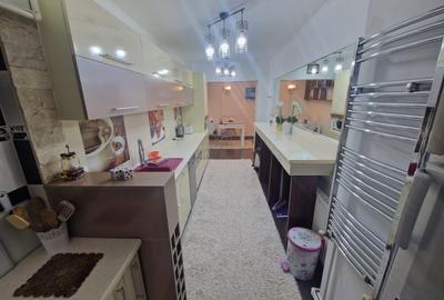 Tomis Nord- 2 camere decomandate 75mp, mobilat, etaj 2, bloc 2010 constructie - 13