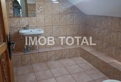 Casă cu 6 camere în Central - 4