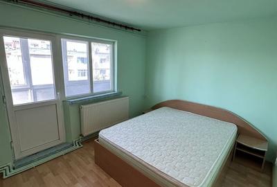 Apartament cu 2 camere decomandat în Rovine - 2