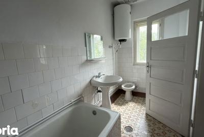 Casă cu 3 camere cu Teren 2200 Mp în Șișești - 4