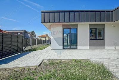 Casă cu 5 camere cu Teren 657 Mp în Hălchiu - 16