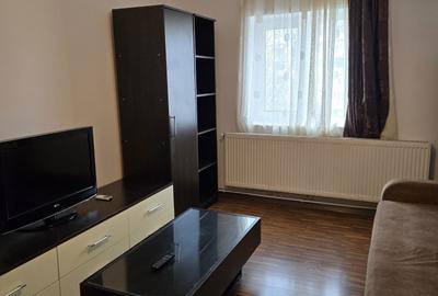 Garsonieră decomandată în Central - 1