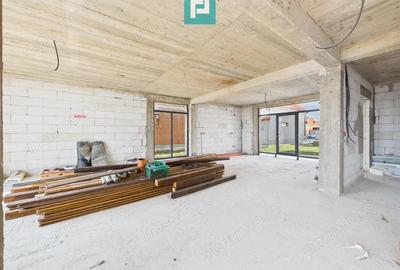 Casa cu etaj la gri in Zimandul Nou - 2