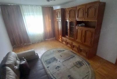 Inchiriez apartament 2 camere Nicolina1 - 2