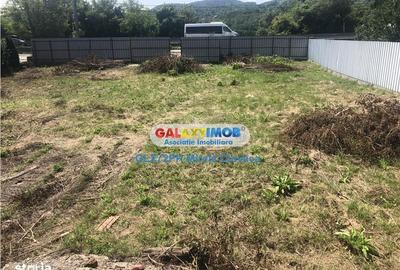 Casă cu 6 camere cu Teren 1513 Mp în Cornu - 1