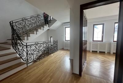 Casă individuală cu 7 camere cu Canalizare în Floreasca - 5
