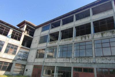 Spațiu comercial, de 6,800 mp, în Central - 8