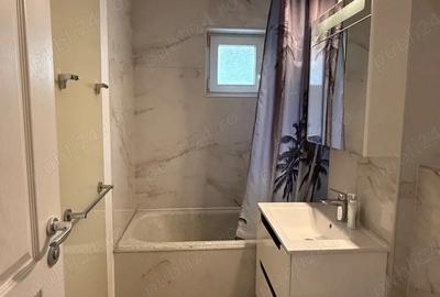 Apartament cu 3 camere decomandat în Central - 1