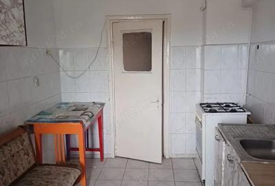 Urgent apt 2 camere D centru - 2