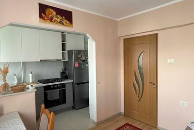 Apartament cu 2 camere decomandat în Decebal - 1