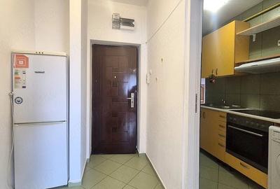 Apartament cu 3 camere nedecomandat, mobilat în Răcădău - 1